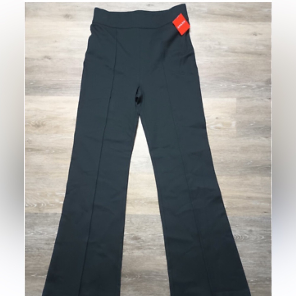 SPANX Classic Black Pants - Picture 3 of 10